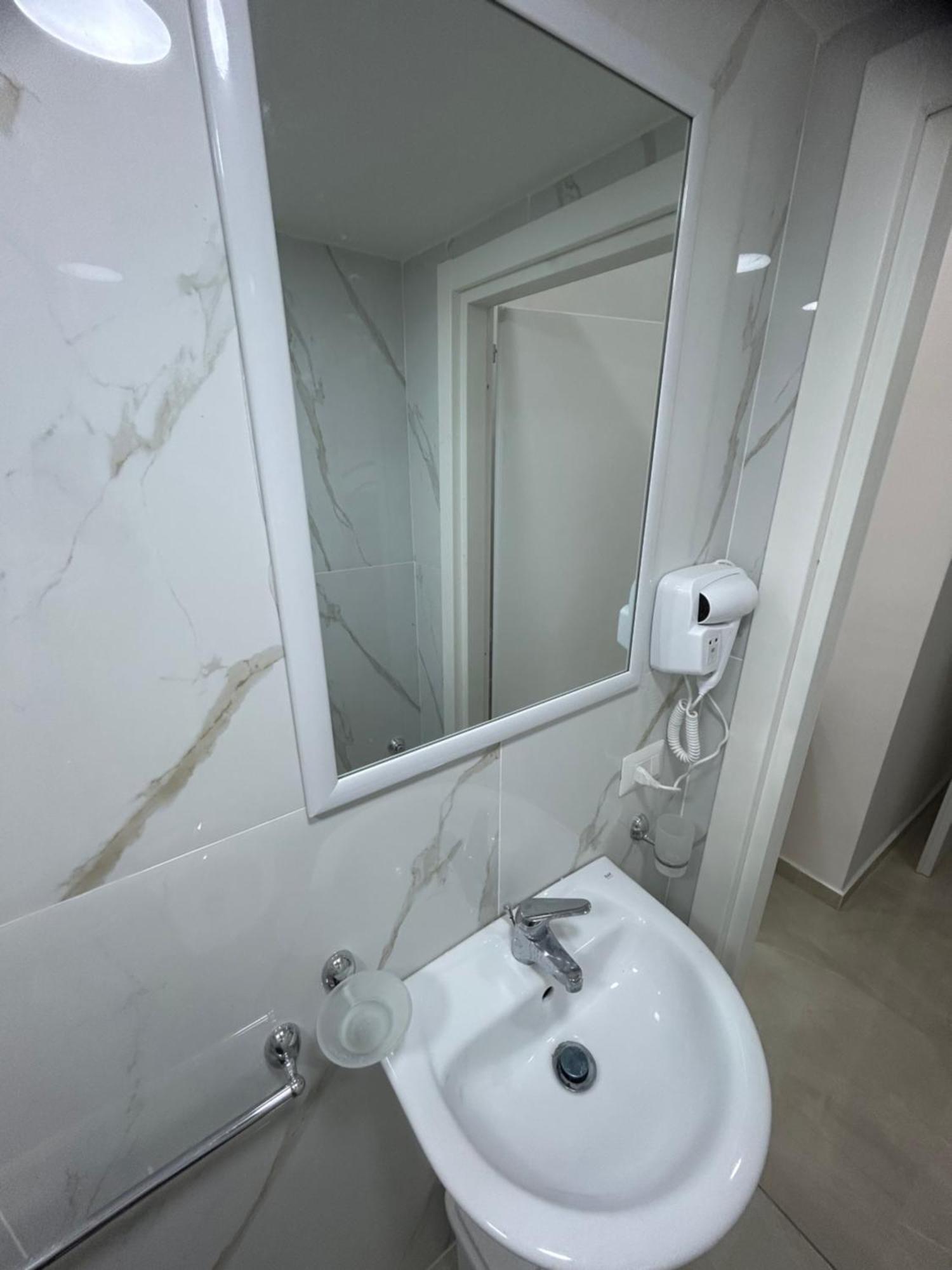 Luxury Rooms Carbonara 95 Naples Luaran gambar
