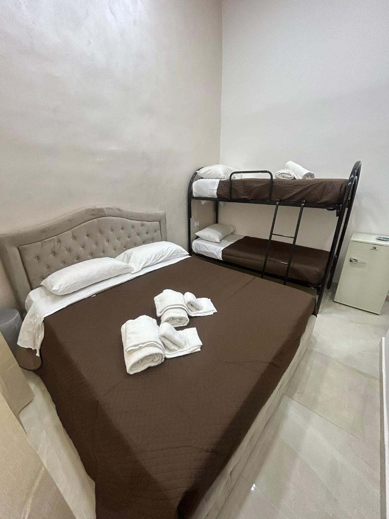 Luxury Rooms Carbonara 95 Naples Luaran gambar